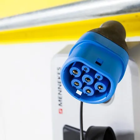 Marina Aparthotel 4*