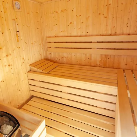 Marina Hotel apartamentowy 4*