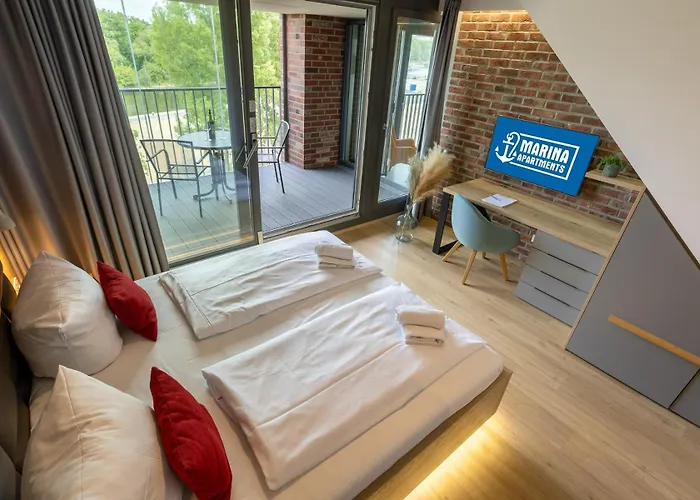 Marina Aparthotel 4*