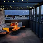 Marina 4*