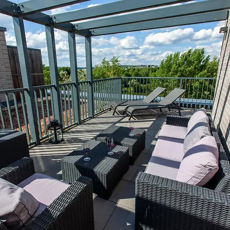 Marina Aparthotel 4*