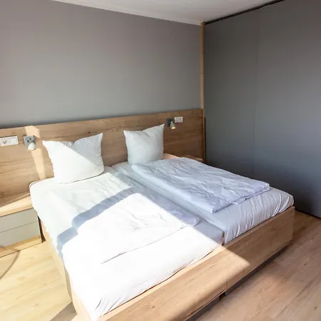 Marina Aparthotel 4*